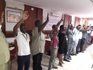 Le vote à main levée qui a réélu Jean Rémy Yama