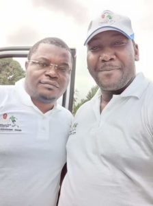Brice Nziengui, à droite, aux côtés de Juste Loango, Président du Parti SDG