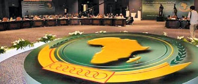 59834553-3-jpg_2447172_660x281 COVID-19: LE MINISTRE DE LA SANTÉ MAX LIMOUKOU AU SIÈGE DE L’UNION AFRICAINE POUR UNE RÉUNION D’URGENCE SUR L’ÉPIDÉMIE