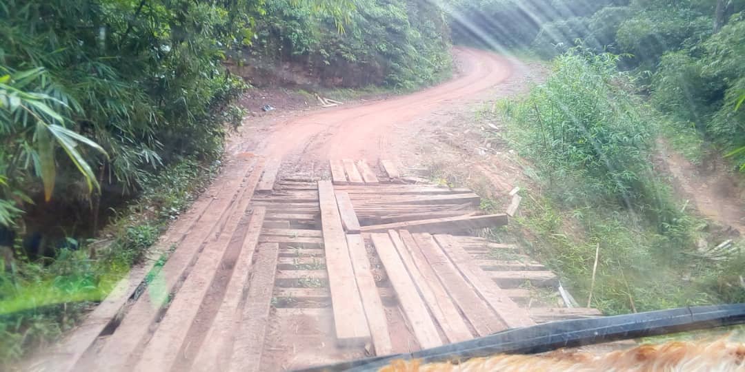 IMG-20200309-WA0009 ROUTES DÉGRADÉES : L’AXE MOABI – MBADI CRITIQUÉ