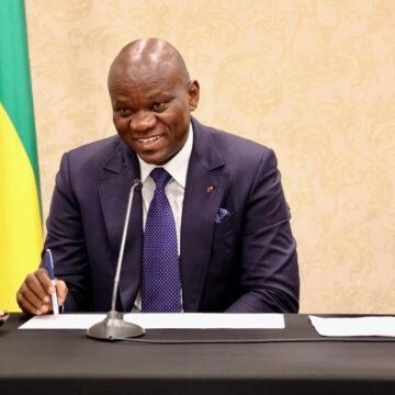 Rencontre du Président Oligui Nguema avec la diaspora gabonaise d’Ankara : écoute et engagement