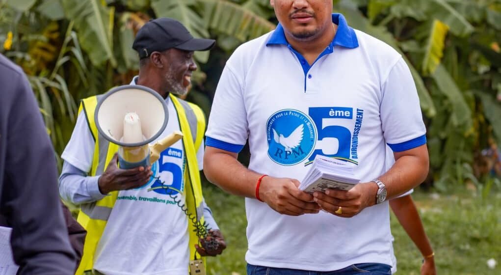 Législatives 2025 : Joyce Laffite mobilise sur le terrain pour un "second coup de libération" Législatives 2025 : Joyce Laffite mobilise sur le terrain pour un « second coup de libération »
