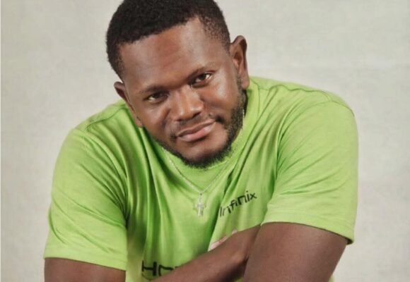 “On a mis des choses dans ma nourriture” : Les révélations troublantes du comédien Romeo