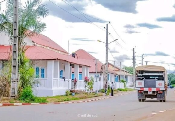FB_IMG_1774438802992 Horreur à Mouila : Ce qui s’est passé dans une chambre pendant la fête choque toute la ville