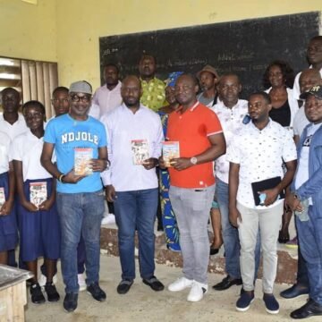 Moyen-Ogooué : UBA et la Fondation François Meye renforcent l’accès aux ouvrages scolaires