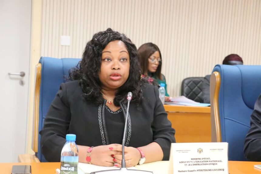 Travaux : Le ministre d’État, ministre de l’Éducation nationale, Camélia Ntoutoume Leclercq devant la Commission des lois.