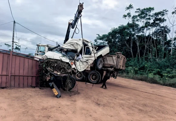 Ndjolé-Lalara : Deux morts et un blessé grave dans un violent accident